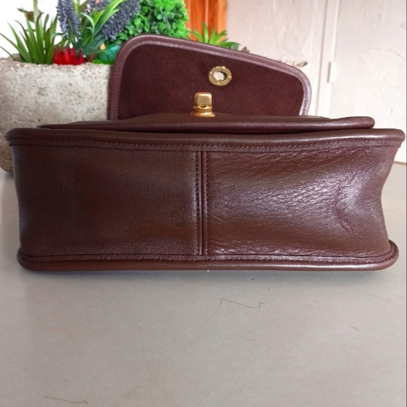 Coach Legacy, 1990's, #9061 Rambler in Mahogany - Picture 9 of 16